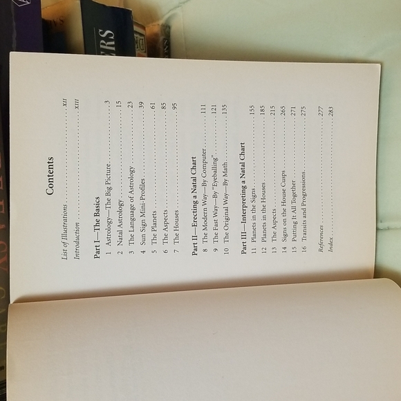 Astrology For Beginners An Easy Guide To Understanding & Interpreting Your Chart - Picture 5 of 6